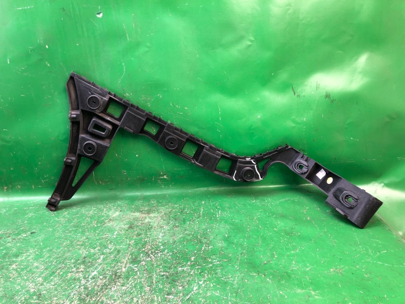 Кронштейн заднего бампера задний правый VOLKSWAGEN PASSAT B7 11-15 2.5 CBUA