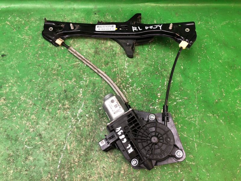 Запчасть стеклоподъемник задний левый VOLKSWAGEN PASSAT B7 11-15 2012 2.5 CBUA 561 839 461 C Б/У Стеклоподъемник задний левый VOLKSWAGEN PASSAT B7 11-15 2012 2.5 CBUA 561 839 461 C Б/У