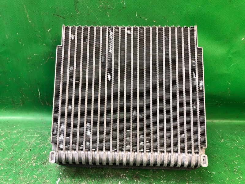 Испаритель кондиционера VOLKSWAGEN PASSAT B7 11-15 2.5 CBUA