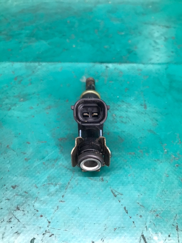 Форсунка топливная JETTA USA 10-17 2011 Седан CBTA 2.5L Форсунка топливная JETTA USA 10-17 2011 Седан CBTA 2.5L