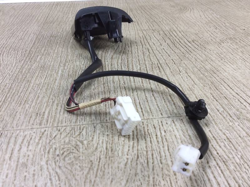 Кнопки на руль MAZDA 3 BL 09-13 2.0 LF-VE Кнопки на руль MAZDA 3 BL 09-13 2.0 LF-VE