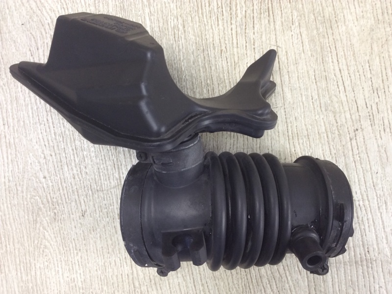 Резонатор воздушного фильтра MAZDA 3 BL 09-13 2.0 LF-VE