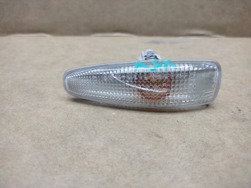 Повторитель поворота в крыло MITSUBISHI ASX / OUTLANDER SPORT 10-21 8351A039 Б/У