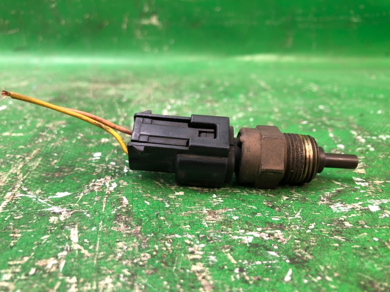 Датчик температуры охлаждающей жидкости KIA SOUL PS 13-19 2016 2.0 G4NC 3922038030 Б/У