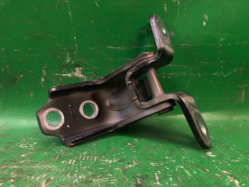 Петля двери нижняя передняя левая KIA SOUL PS 13-19 2.0 G4NC Петля двери нижняя передняя левая KIA SOUL PS 13-19 2.0 G4NC