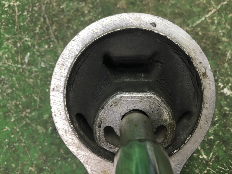 Подушка двигателя EDGE 06-14 Подушка двигателя EDGE 06-14