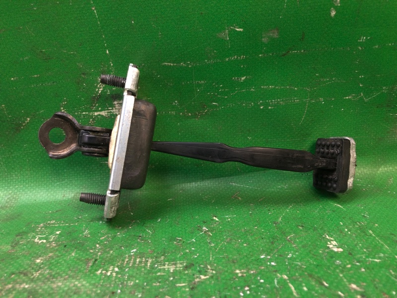 Ограничитель двери задний левый KIA SOUL PS 13-19 2.0 G4NC Ограничитель двери задний левый KIA SOUL PS 13-19 2.0 G4NC