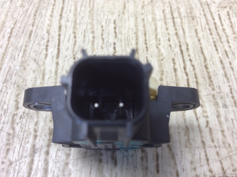 Датчик удара 3 BL 09-13 2012 2.0 LF-VE Датчик удара 3 BL 09-13 2012 2.0 LF-VE