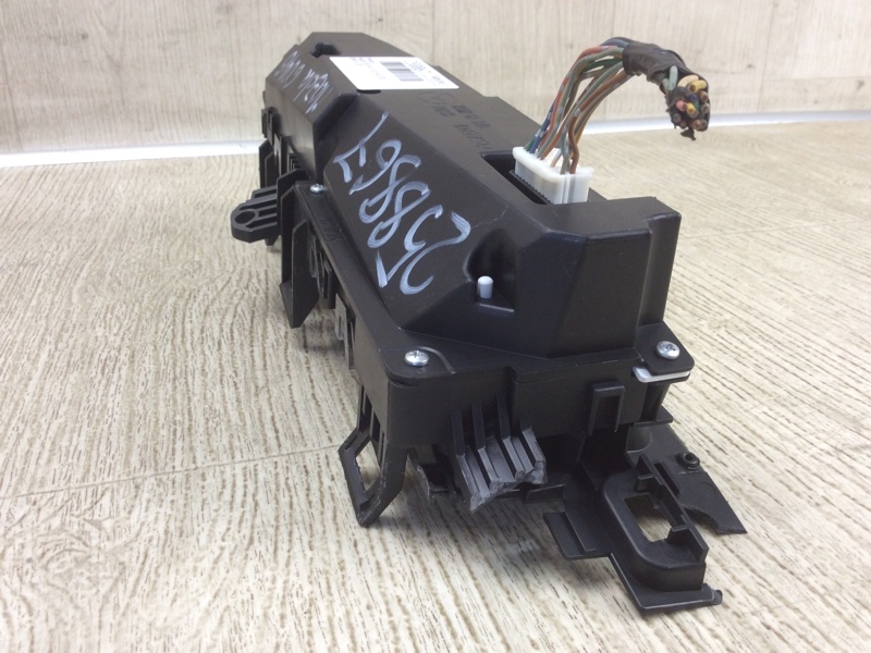 Монитор 3 BL 09-13 2012 2.0 LF-VE Монитор 3 BL 09-13 2012 2.0 LF-VE