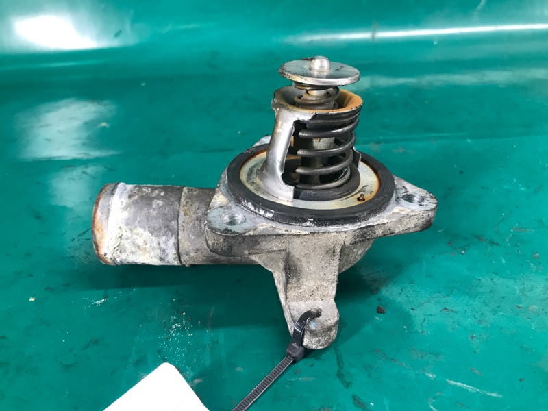 Термостат MITSUBISHI ENDEAVOR 03-11 2003 Внедорожник 3.8 MD346116 Б/У