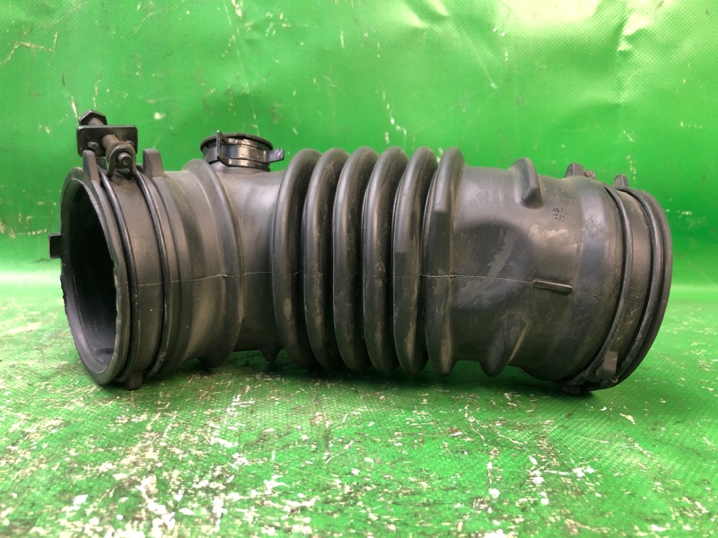 Патрубок воздушного фильтра KIA SOUL PS 13-19 2016 2.0 G4NC 28140B2100 Б/У