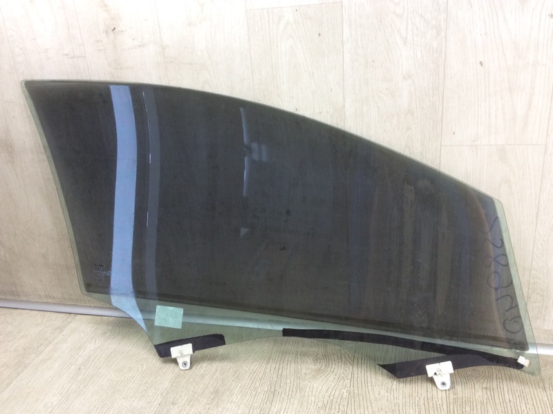 Стекло двери переднее левое NISSAN SENTRA (B16) 06–12 2.0 MR20DE Стекло двери переднее левое NISSAN SENTRA (B16) 06–12 2.0 MR20DE