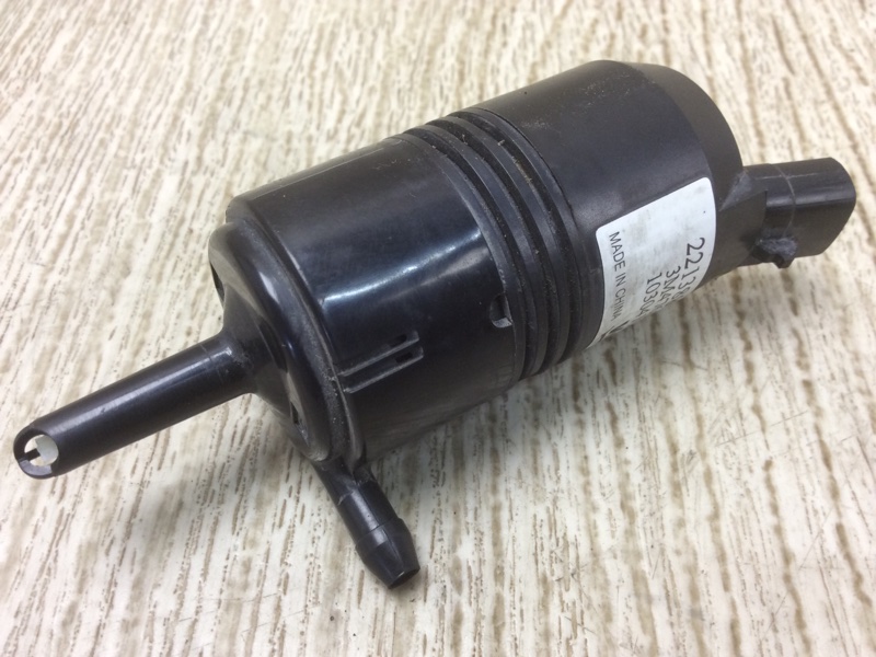 Насос омывателя стекла NISSAN SENTRA (B16) 06–12 2012 2.0 MR20DE 28920ET400 Б/У