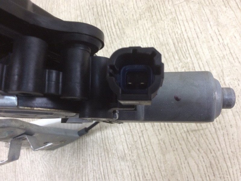 Стеклоподъемник задний правый SENTRA (B16) 06–12 2012 2.0 MR20DE Стеклоподъемник задний правый SENTRA (B16) 06–12 2012 2.0 MR20DE