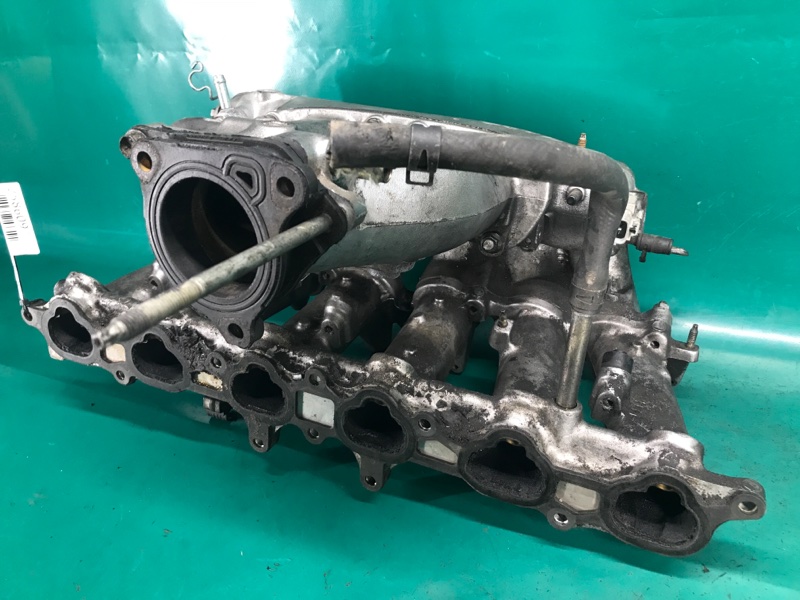 Коллектор впускной IS300 99-05 2004 Седан 3.0 2JZ-GE