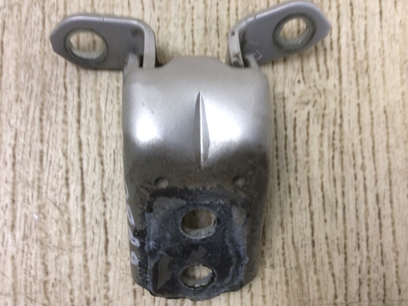 Запчасть петля двери верхняя передняя левая NISSAN SENTRA (B16) 06–12 2012 2.0 MR20DE 80401ZP80A Б/У Петля двери верхняя передняя левая NISSAN SENTRA (B16) 06–12 2012 2.0 MR20DE 80401ZP80A Б/У