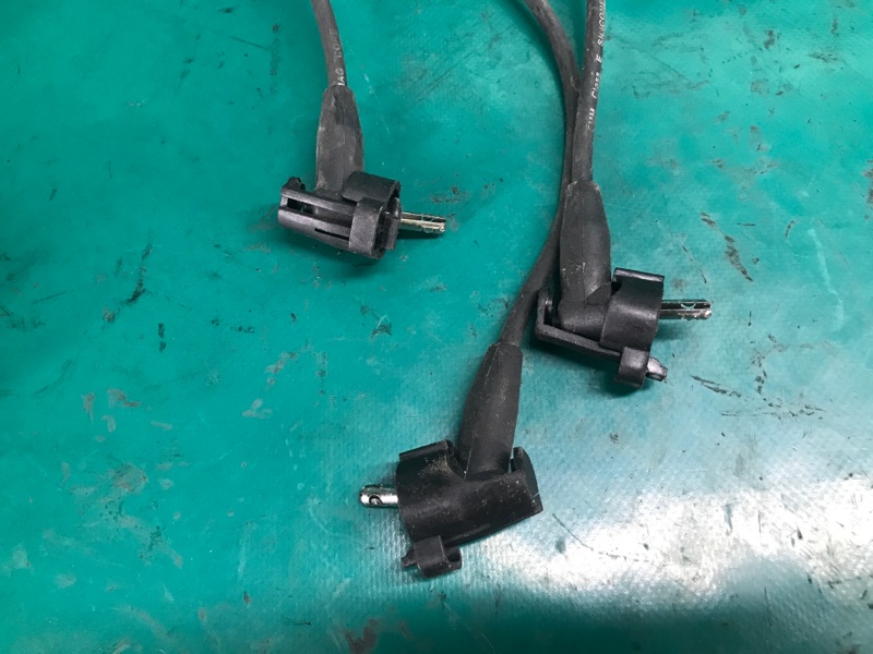 Провода высоковольтные IS300 99-05 2004 Седан 3.0 2JZ-GE