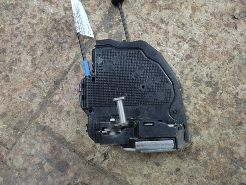 Замок двери задний левый KIZASHI 09-14 Замок двери задний левый KIZASHI 09-14