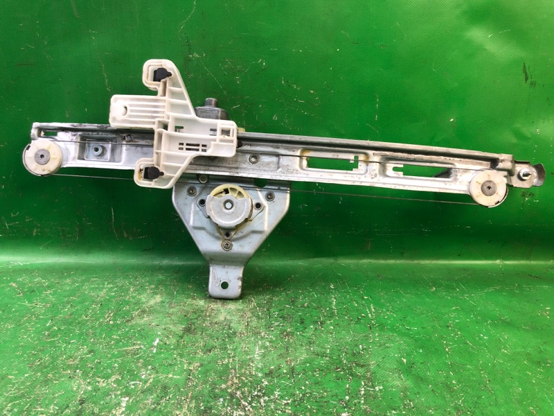 Стеклоподъемник задний левый JEEP COMPASS 06-16 MK49 2.4 ED3 Стеклоподъемник задний левый JEEP COMPASS 06-16 MK49 2.4 ED3