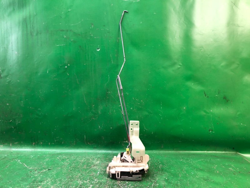 Замок двери передний правый JEEP COMPASS 06-16 MK49 2.4 ED3 Замок двери передний правый JEEP COMPASS 06-16 MK49 2.4 ED3