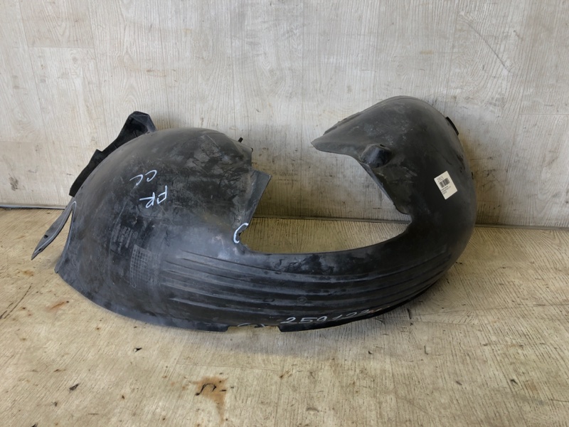 Подкрылок передний правый VOLKSWAGEN PASSAT CC 12-18