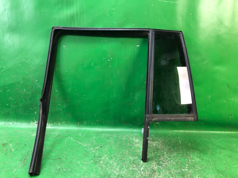 Запчасть стекло двери глухое заднее левое JEEP COMPASS 06-16 2014 MK49 2.4 ED3 5160065AH Б/У Стекло двери глухое заднее левое JEEP COMPASS 06-16 2014 MK49 2.4 ED3 5160065AH Б/У