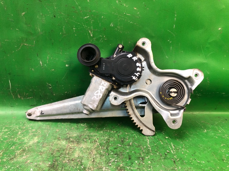 Стеклоподъемник задний правый LEXUS ES300 ES330 01-06 2002 MCV30 3.0 1MZFE 6980333040 Б/У