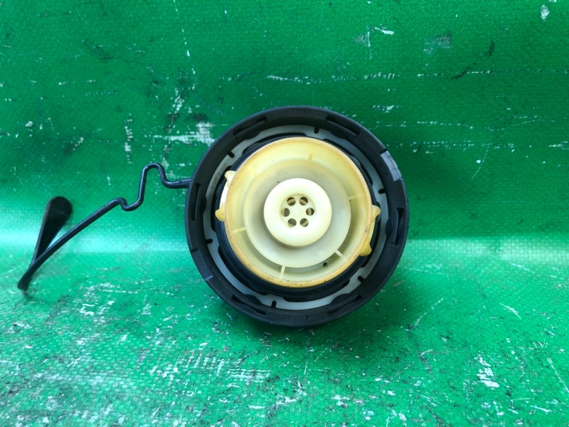 Крышка топливного бака LEXUS ES300 ES330 01-06 MCV30 3.0 1MZFE