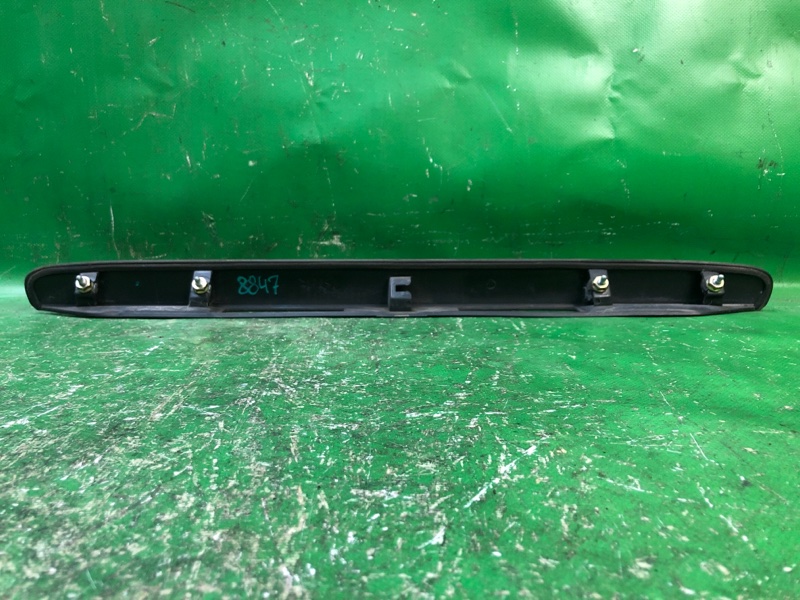 Панель подсветки номера LEXUS ES300 ES330 01-06 MCV30 3.0 1MZFE Панель подсветки номера LEXUS ES300 ES330 01-06 MCV30 3.0 1MZFE