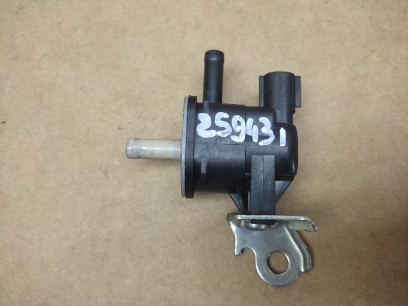 Клапан электромагнитный (вакуумный) TOYOTA SEQUOIA 01-07 90910-12276 Б/У