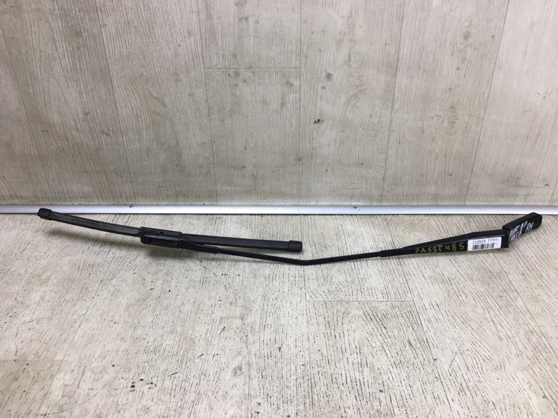 Поводок стеклоочистителя передний правый VOLKSWAGEN PASSAT B7 11-15 2013 A32 CBTA 2.5L 561 955 410 B Б/У