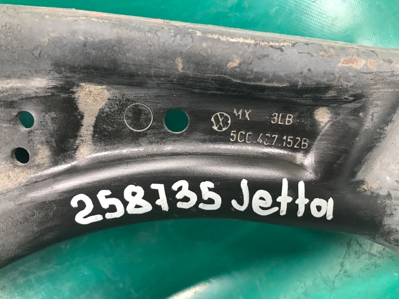 Рычаг передней подвески нижний правый JETTA USA 10-17 2011 CBTA 2.5L Рычаг передней подвески нижний правый JETTA USA 10-17 2011 CBTA 2.5L