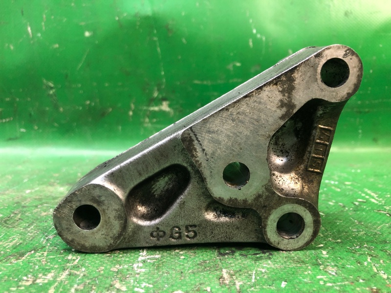 Кронштейн генератора LEXUS ES300 ES330 01-06 MCV30 3.0 1MZFE