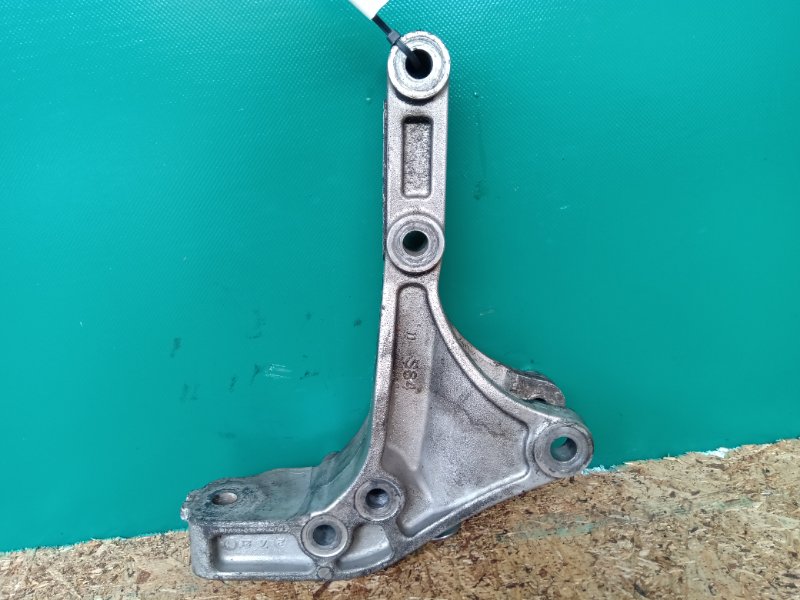 Запчасть кронштейн двигателя задний HONDA ACCORD CG 97-02 2002 Седан 2.3 F23A5 50827-S84-013 Б/У Кронштейн двигателя задний HONDA ACCORD CG 97-02 2002 Седан 2.3 F23A5 50827-S84-013 Б/У