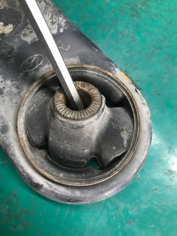 Рычаг передней подвески нижний правый SOUL PS 13-19 2016 PS 2.0 G4NC