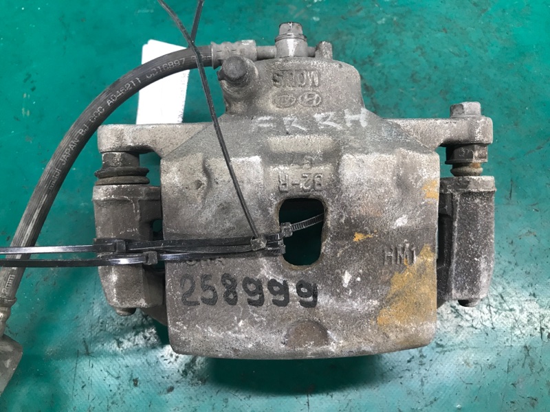 Суппорт тормозной передний правый KIA SOUL PS 13-19 2016 PS 2.0 G4NC 58130-B2000 Б/У