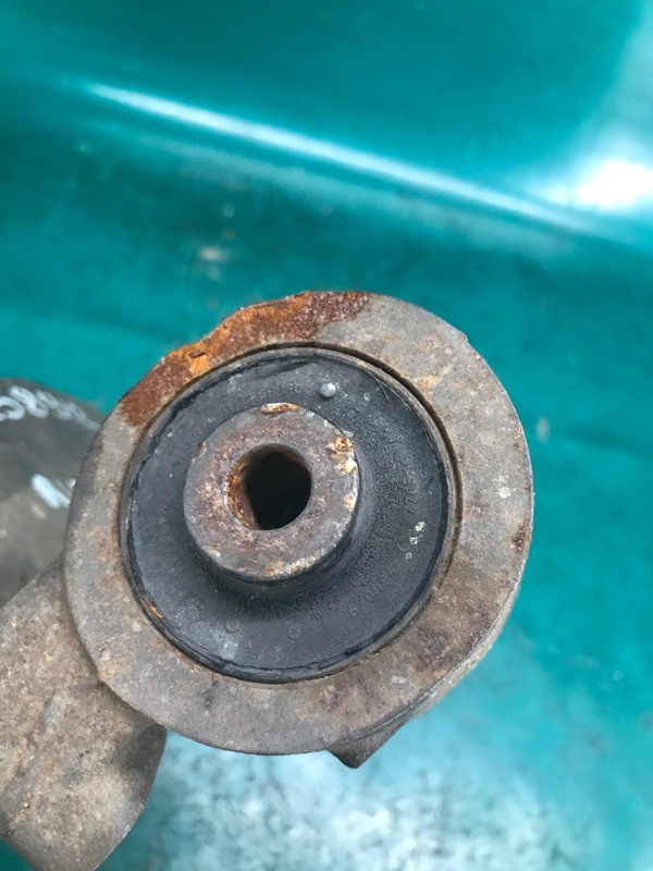 Цапфа левая JOURNEY 08-20 2012 Внедорожник 3.6 ERB