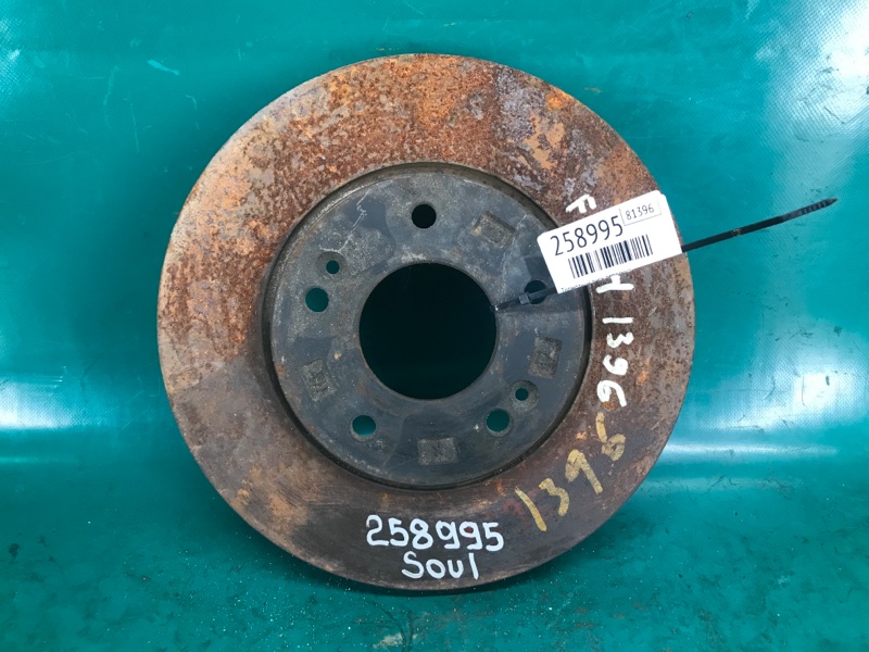 Запчасть тормозной диск передний KIA SOUL PS 13-19 2016 PS 2.0 G4NC 51712-A7000 Б/У Тормозной диск передний KIA SOUL PS 13-19 2016 PS 2.0 G4NC 51712-A7000 Б/У