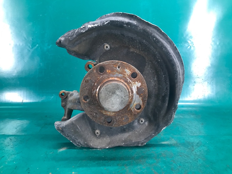 Цапфа левая VOLKSWAGEN JETTA USA 10-17 2015 Седан 2.0 5C0 505 435 B Б/У