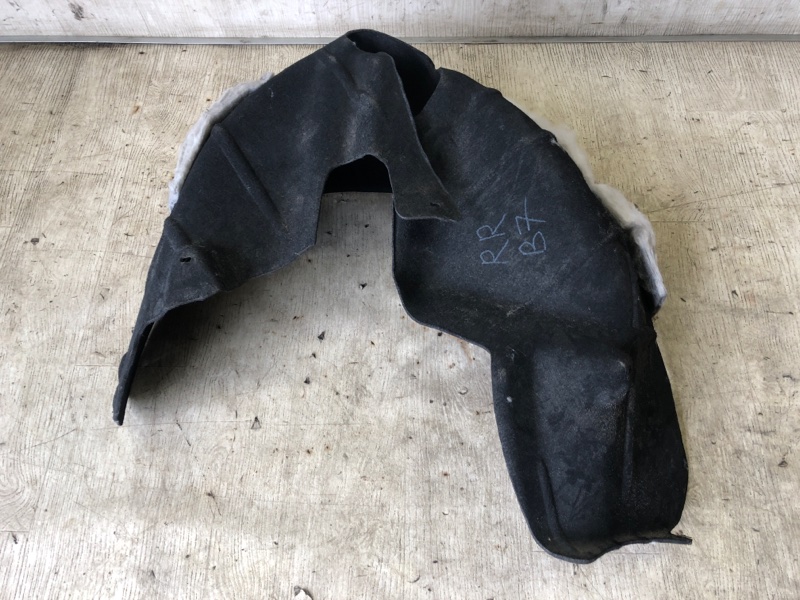 Подкрылок задний правый PASSAT B7 11-15