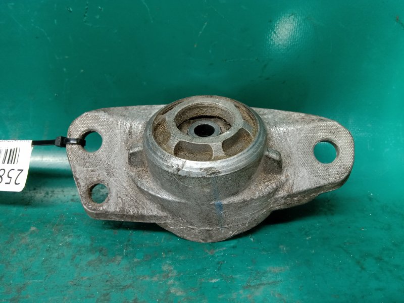 Опора амортизатора задняя VOLKSWAGEN JETTA USA 10-17 2015 Седан 2.0 1K0 513 353 G Б/У