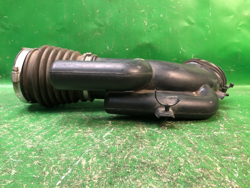 Патрубок воздушного фильтра JOURNEY 08-20 2012 Внедорожник 3.6 ERB Патрубок воздушного фильтра JOURNEY 08-20 2012 Внедорожник 3.6 ERB