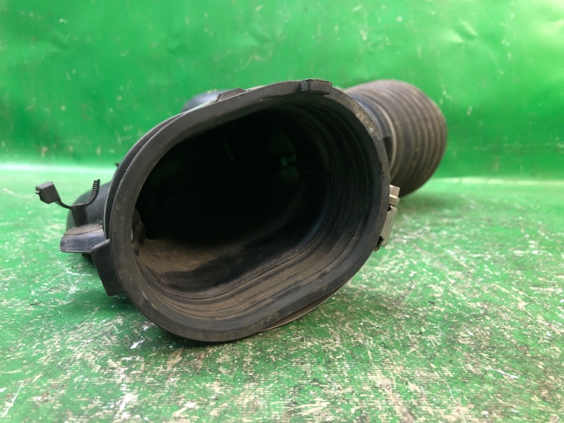 Патрубок воздушного фильтра JOURNEY 08-20 2012 Внедорожник 3.6 ERB Патрубок воздушного фильтра JOURNEY 08-20 2012 Внедорожник 3.6 ERB