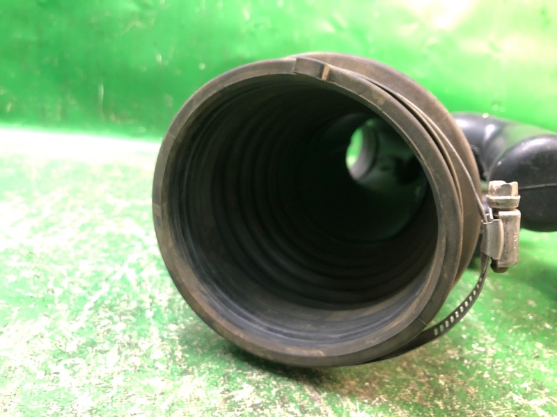 Патрубок воздушного фильтра JOURNEY 08-20 2012 Внедорожник 3.6 ERB Патрубок воздушного фильтра JOURNEY 08-20 2012 Внедорожник 3.6 ERB