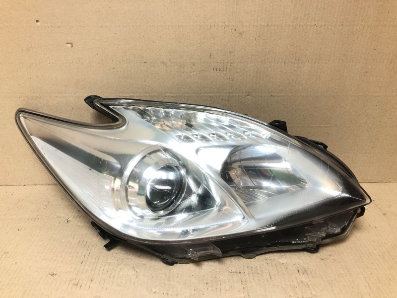 Запчасть фара правая TOYOTA PRIUS - 30 09-17 81130-47250 Б/У Фара правая TOYOTA PRIUS - 30 09-17 81130-47250 Б/У