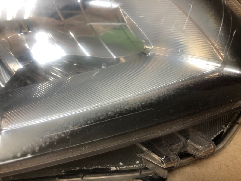 Фара правая PRIUS - 30 09-17 Фара правая PRIUS - 30 09-17