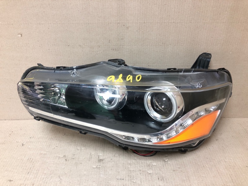 Фара левая MITSUBISHI LANCER X 10 07-15 2010 Седан 2.0 4B11 MB358-B1WCA Б/У