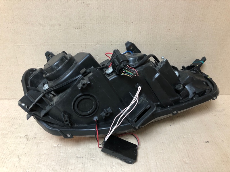 Фара левая LANCER X 10 07-15 2010 Седан 2.0 4B11