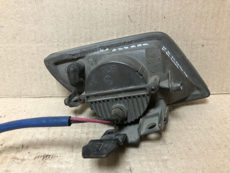 Противотуманная фара левая XEDOS 9 X9 (TA) 93-02 Противотуманная фара левая XEDOS 9 X9 (TA) 93-02