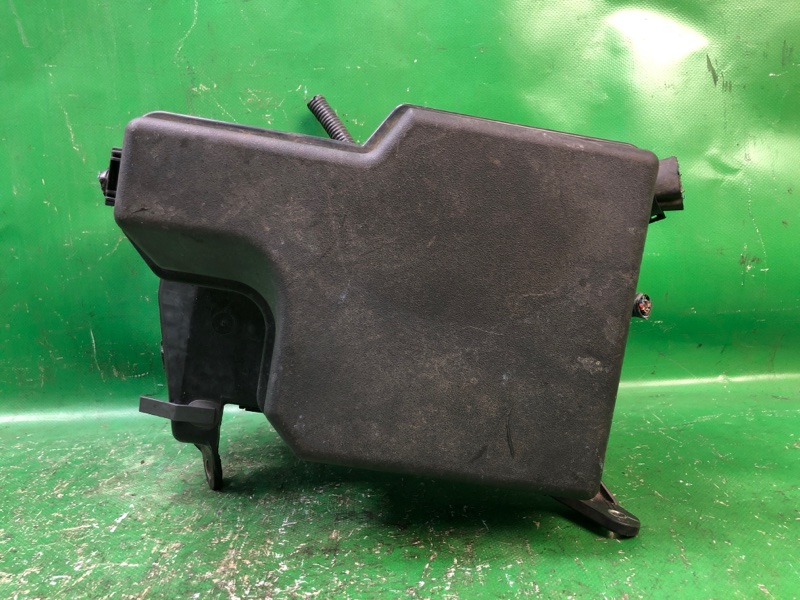 Запчасть блок предохранителей моторный отсек TOYOTA SIENNA 11-16 2015 Минивэн 3.5L 6 8274108040 Б/У Блок предохранителей моторный отсек TOYOTA SIENNA 11-16 2015 Минивэн 3.5L 6 8274108040 Б/У